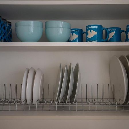 Max Blue Apartment, A Stay Like No Other Pireus Exteriör bild