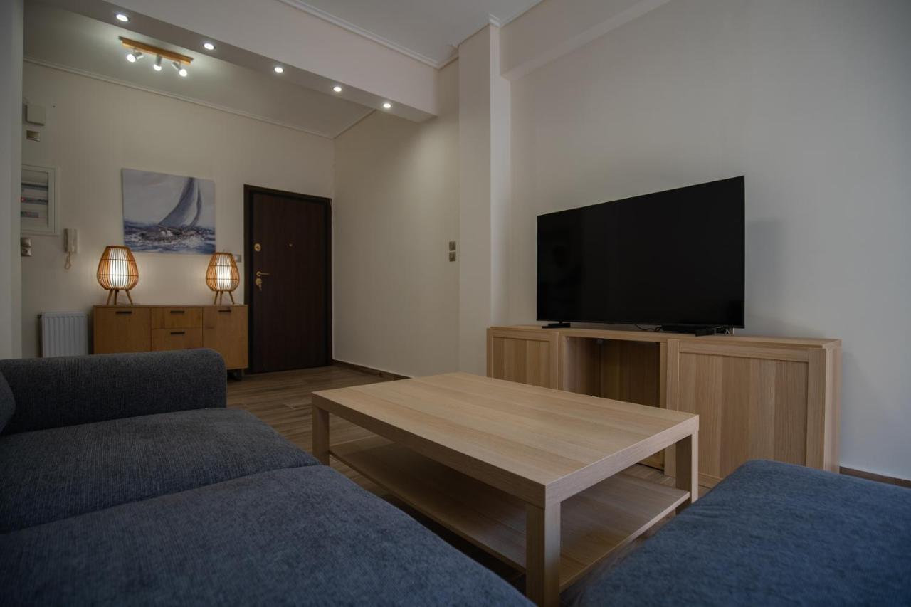 Max Blue Apartment, A Stay Like No Other Pireus Exteriör bild