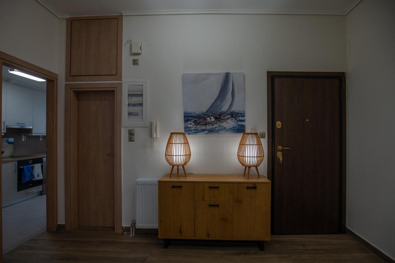Max Blue Apartment, A Stay Like No Other Pireus Exteriör bild