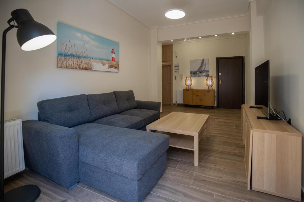 Max Blue Apartment, A Stay Like No Other Pireus Exteriör bild